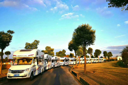 東莞房車(chē)露營(yíng)-領(lǐng)航團(tuán)隊(duì)